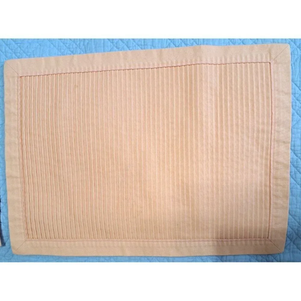 Unbranded Set of Four Light Orange Pleated Placemats Reversible FLAW!